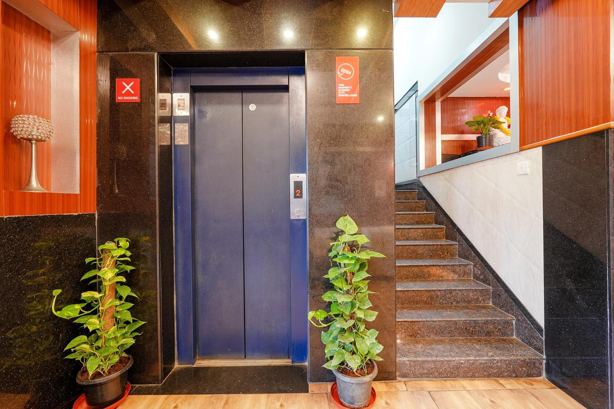 העיר בנגלור Fabhotel Sairam Residency מראה חיצוני תמונה